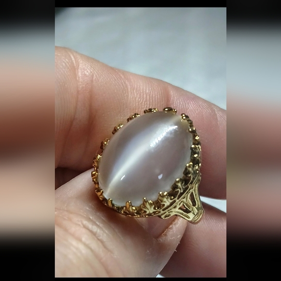 Unique, Gorgerous, Moonstone Antique Ring Sz 5. Gold plated over 925 SS - Picture 2 of 10